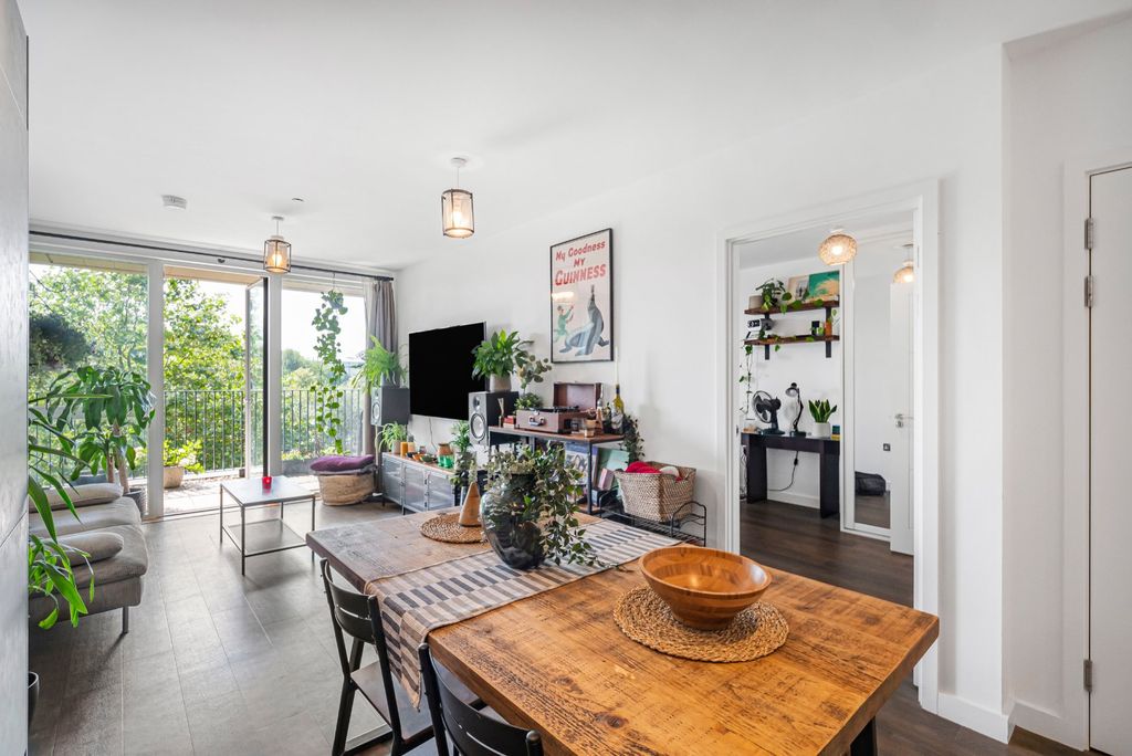 Property photo 3 of 32 Open Plan Living