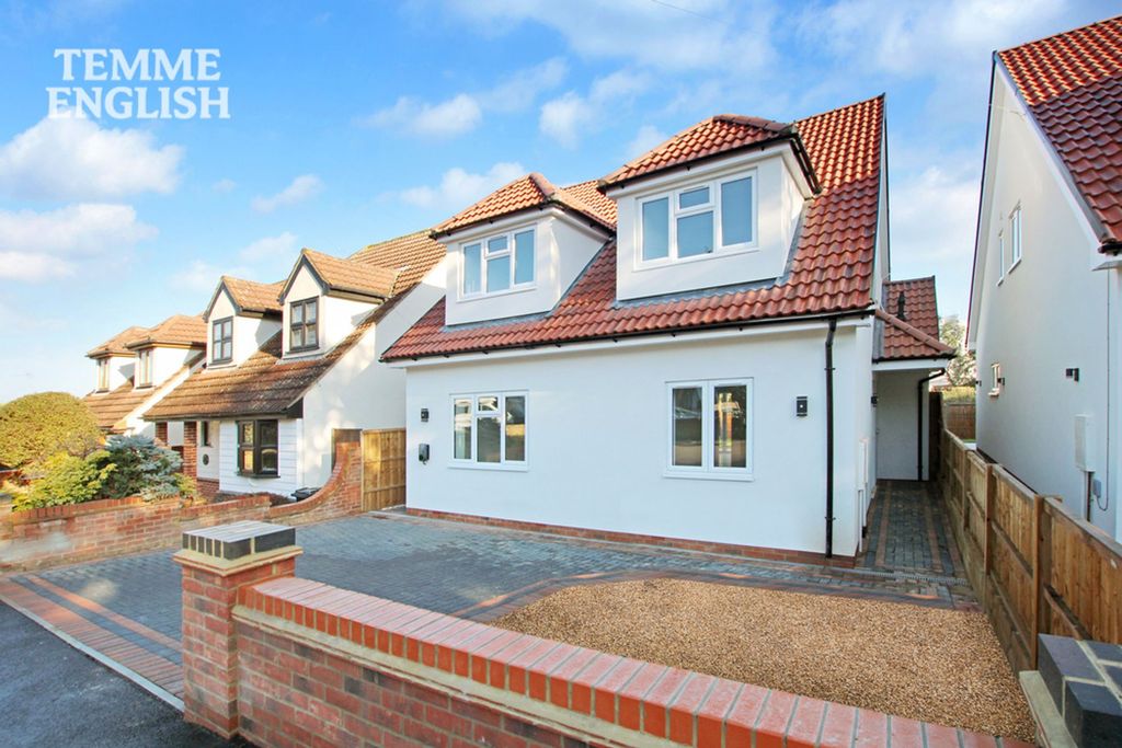 Property photo 1 of 29