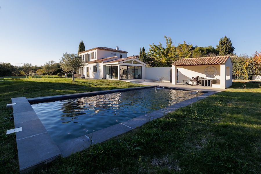 Property photo 1 of 32