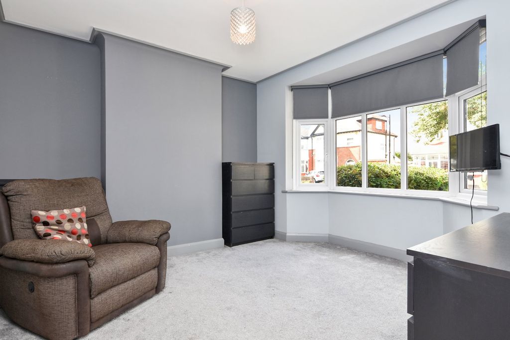Property photo 3 of 45 Picture No. 69