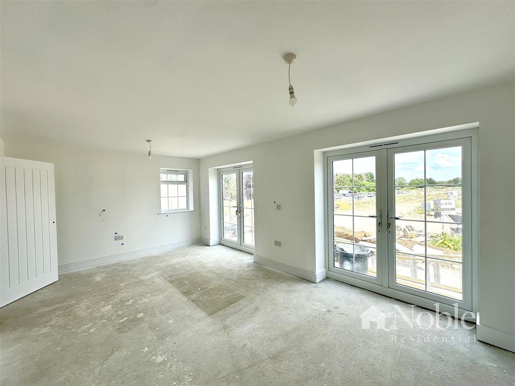 Property photo 3 of 10 Lounge