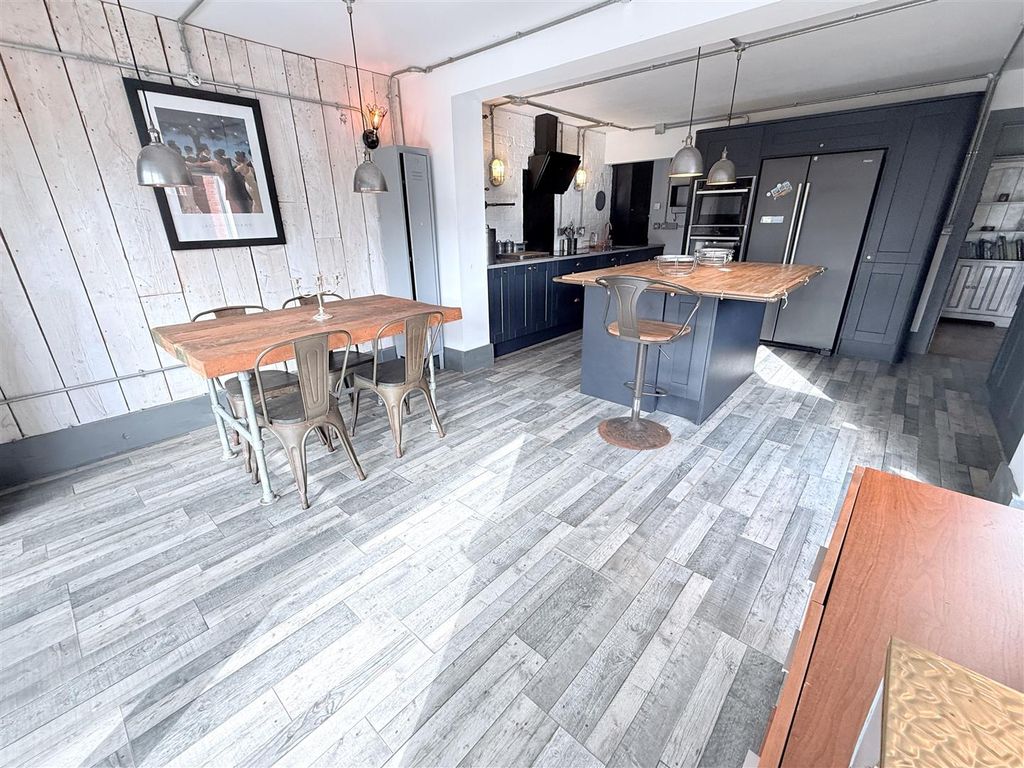 Property photo 3 of 26 Img_1324.Jpg