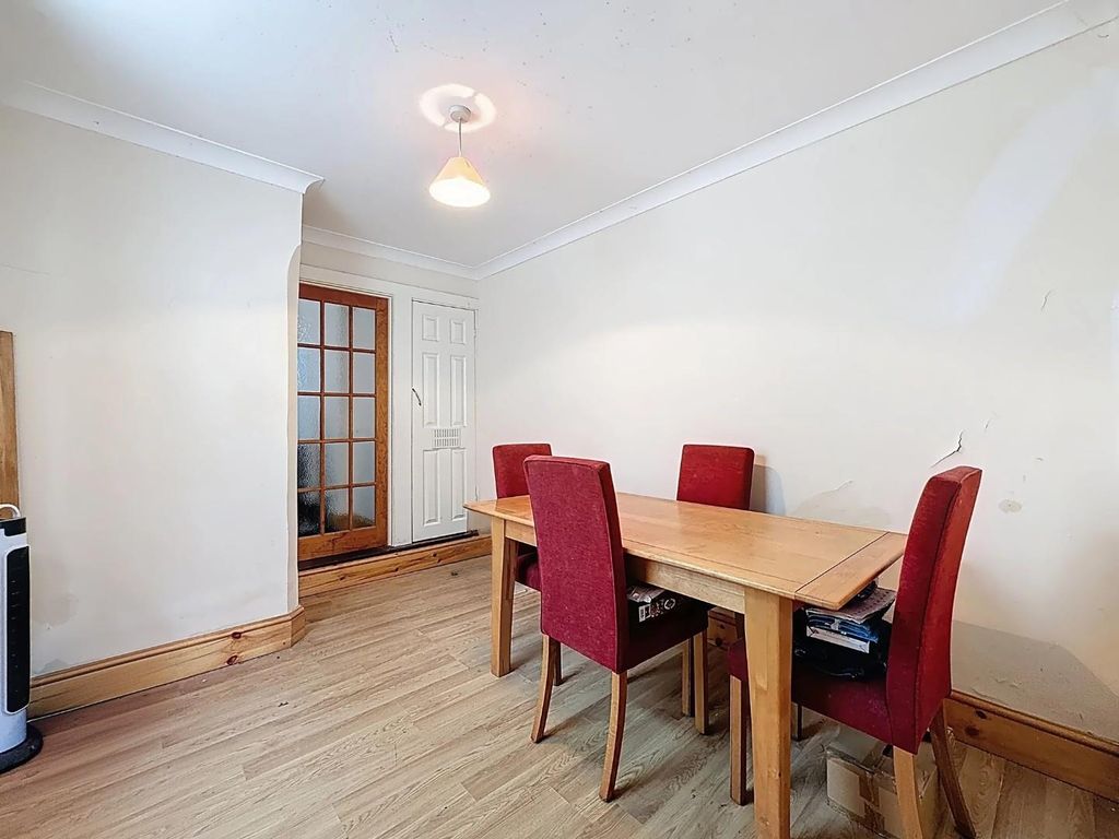 Property photo 2 of 15 Dininghttps://Login2.Vebraalto.Com/# Room