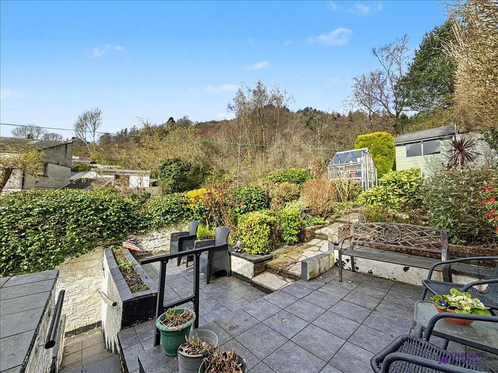 Property photo 2 of 28 Rear Garden