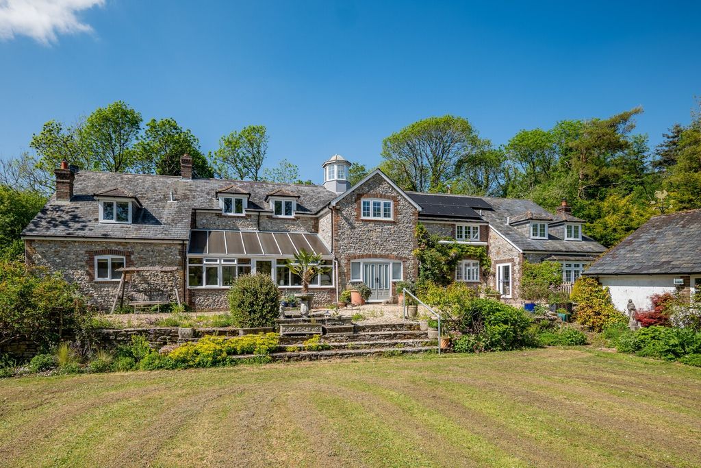 Property photo 1 of 21 Steppes Farm
