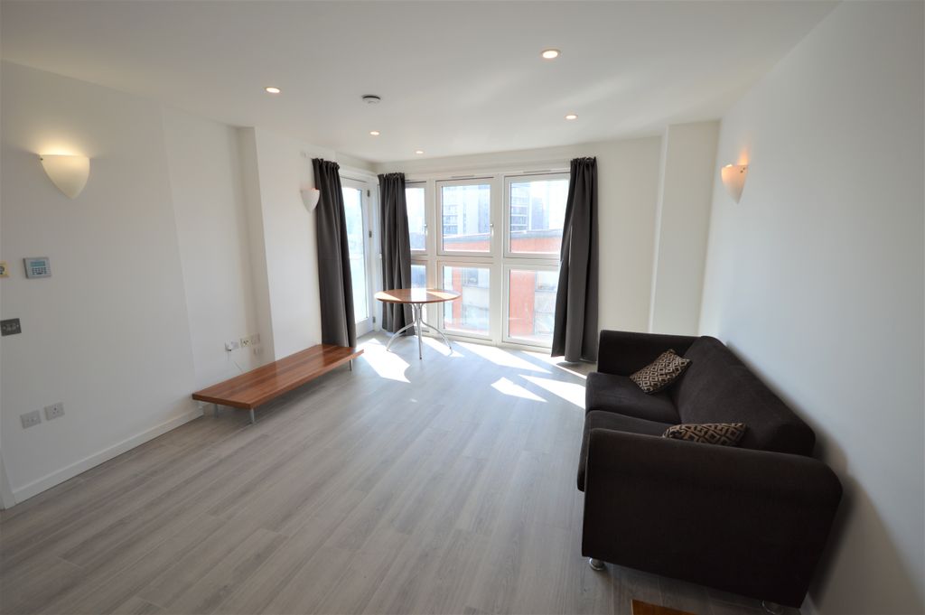Property photo 2 of 11