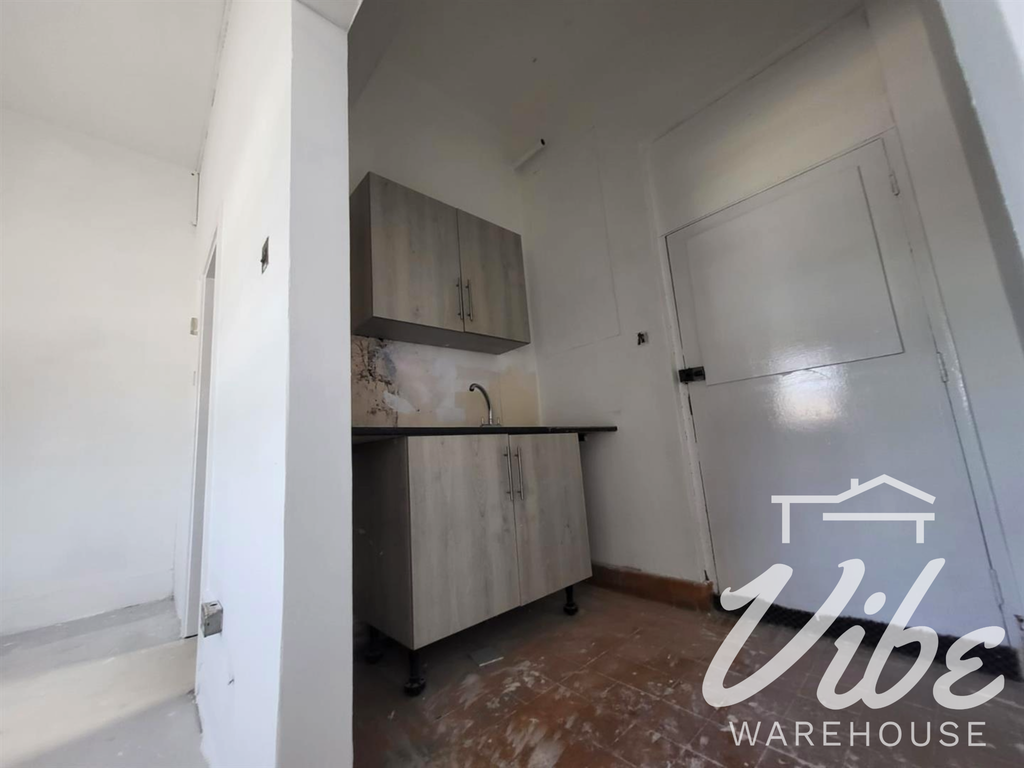 Property photo 3 of 3