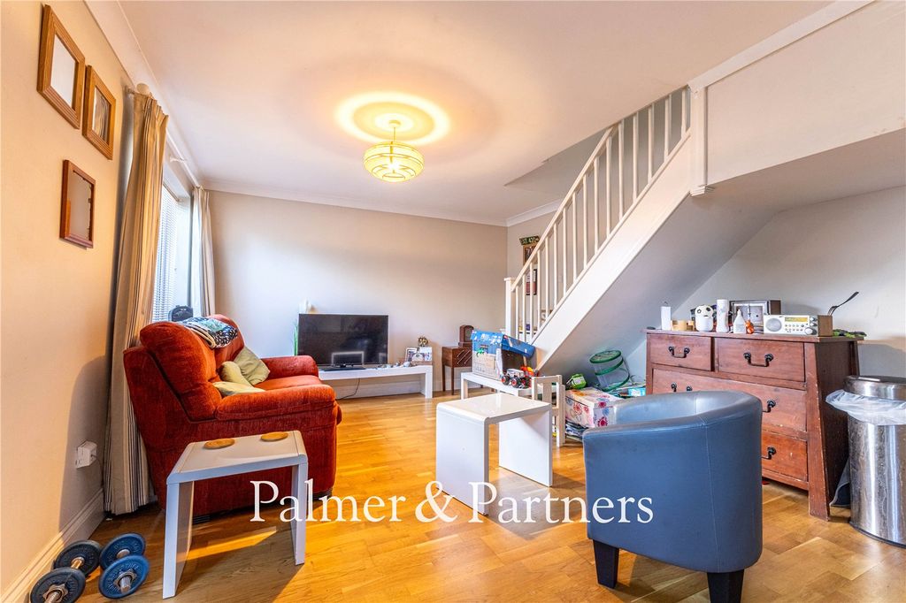 Property photo 3 of 8 Picture No. 04