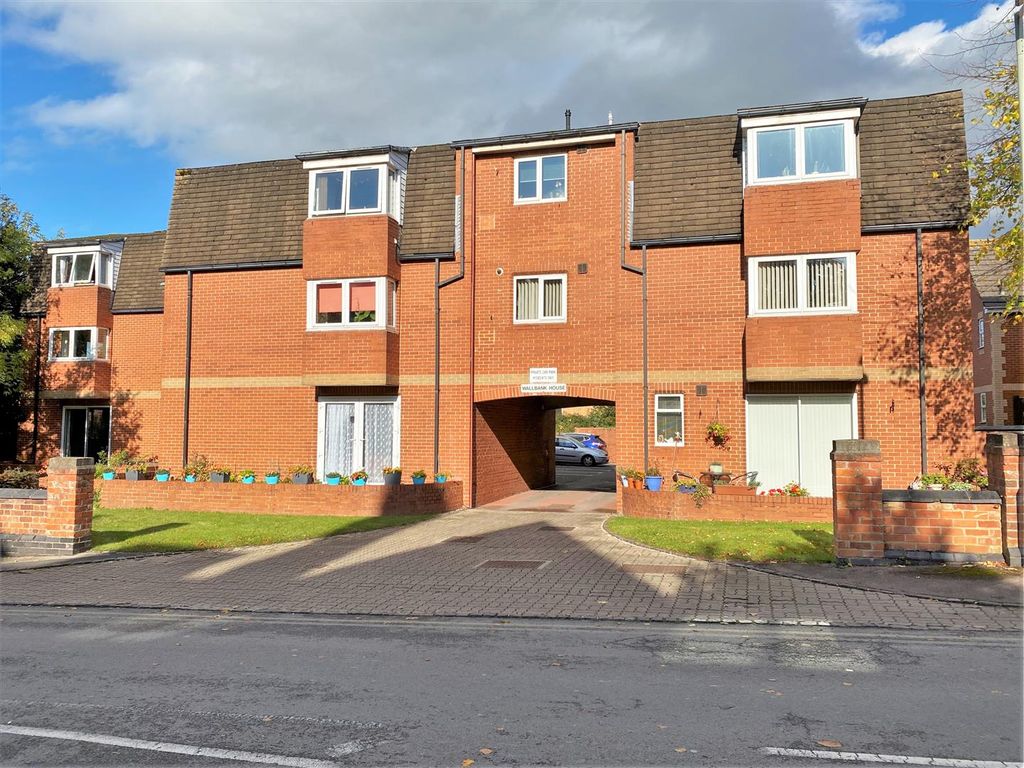 Property photo 2 of 8