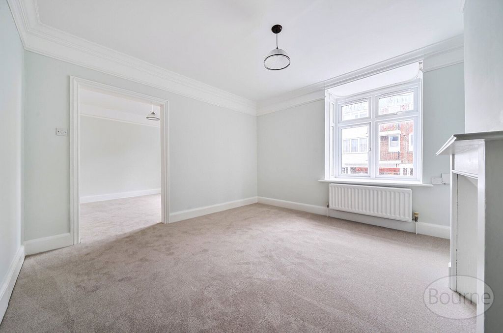 Property photo 3 of 12 Picture No. 04