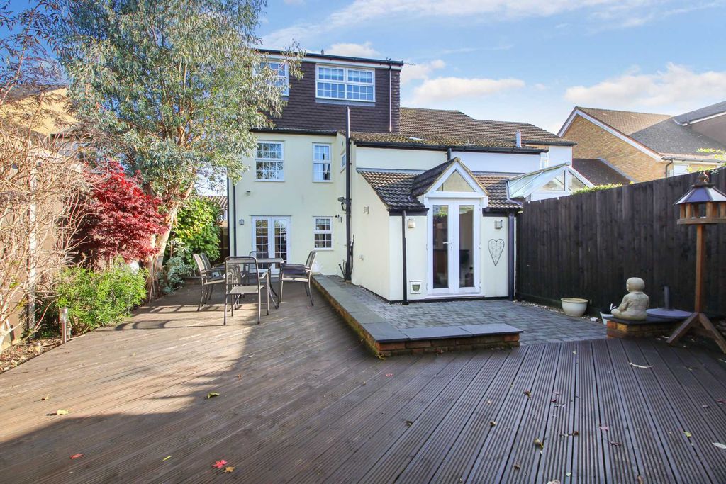 Property photo 1 of 16 Photo