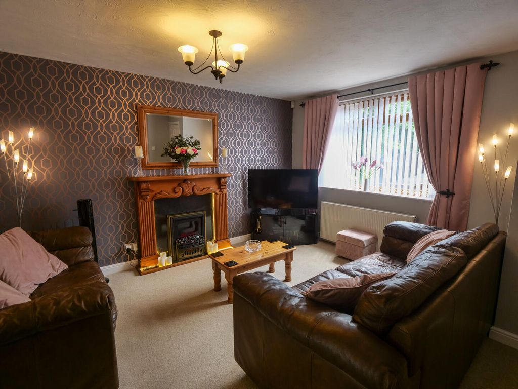 Property photo 3 of 13 Living Room