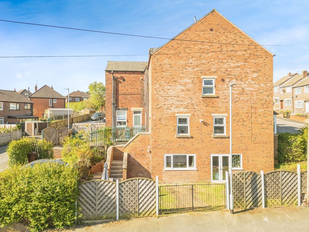 Property photo 3 of 15