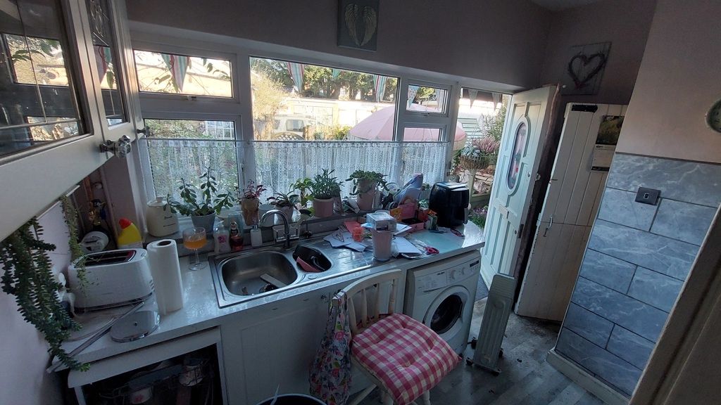 Property photo 3 of 7 Photo 3