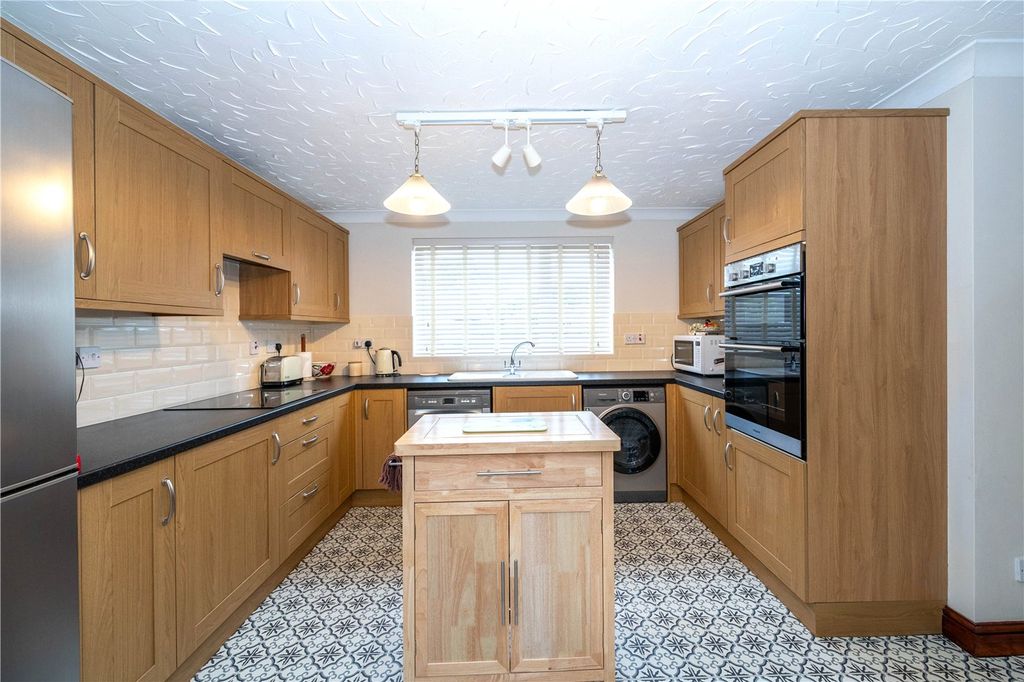 Property photo 3 of 15 Picture No. 06