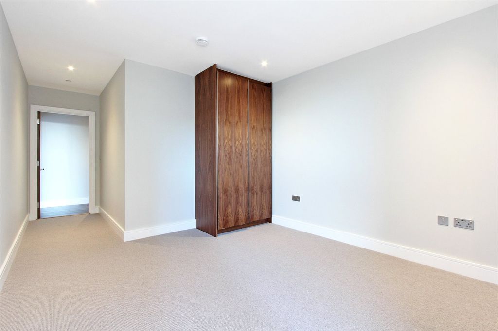 Property photo 2 of 12 Picture No. 07