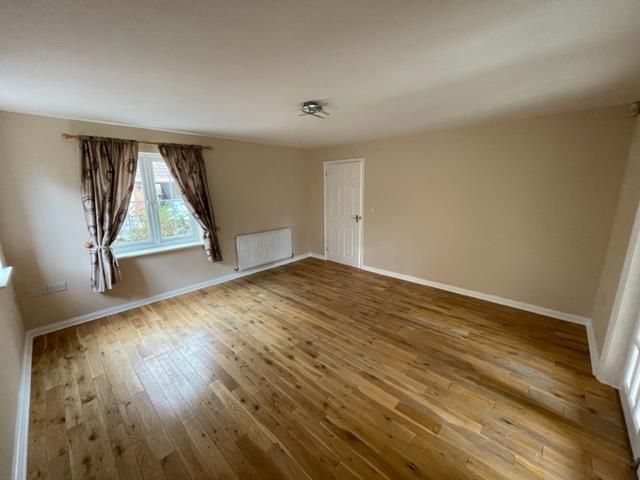 Property photo 2 of 20 Bedroom