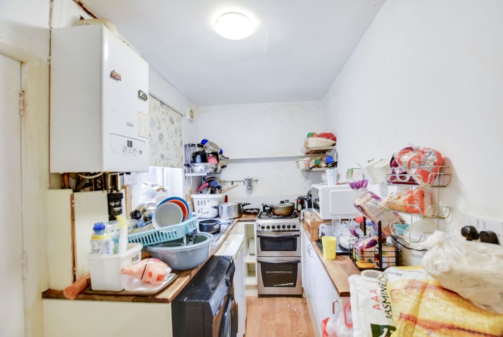 Property photo 3 of 4