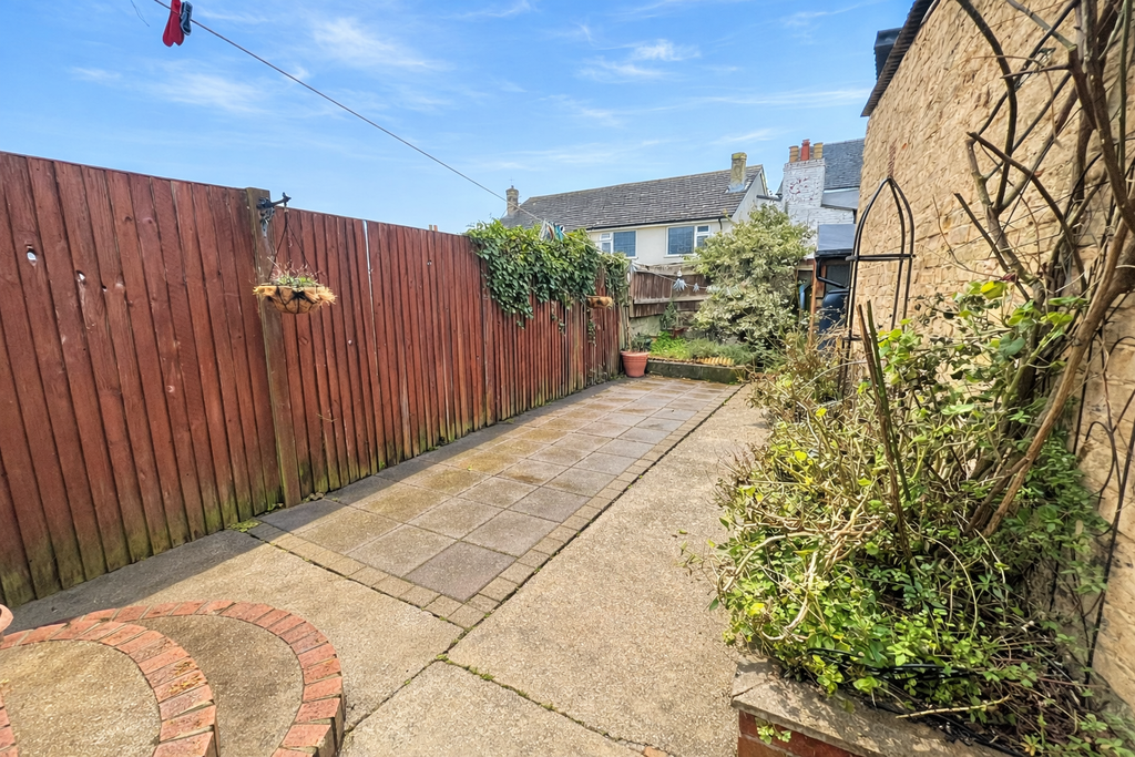 Property photo 2 of 8