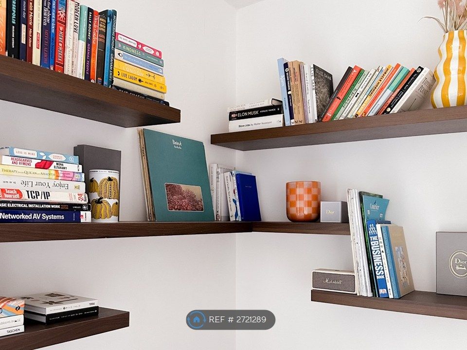 Property photo 3 of 33