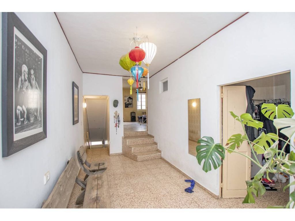 Property photo 3 of 30