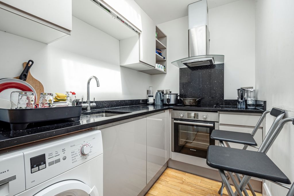 Property photo 3 of 6 839642 (2)
