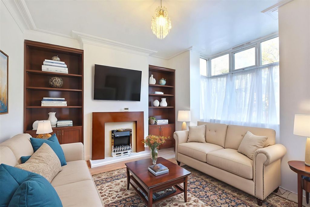 Property photo 2 of 16 Lounge_ - Living Room - Standard - 10.Jpeg