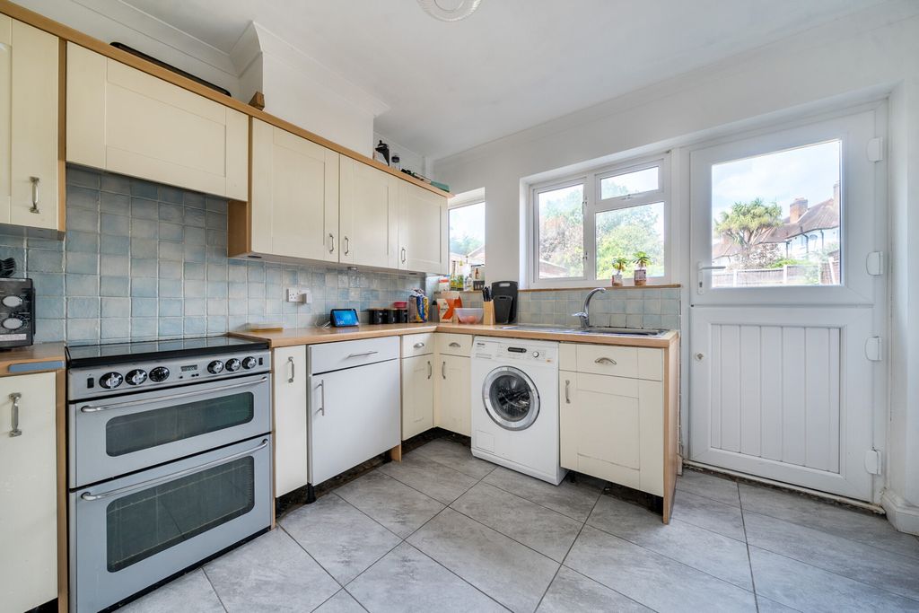 Property photo 3 of 15 1493965-7-6A58Db7...