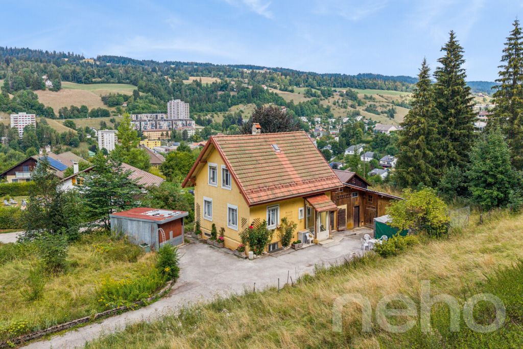 Property photo 1 of 12