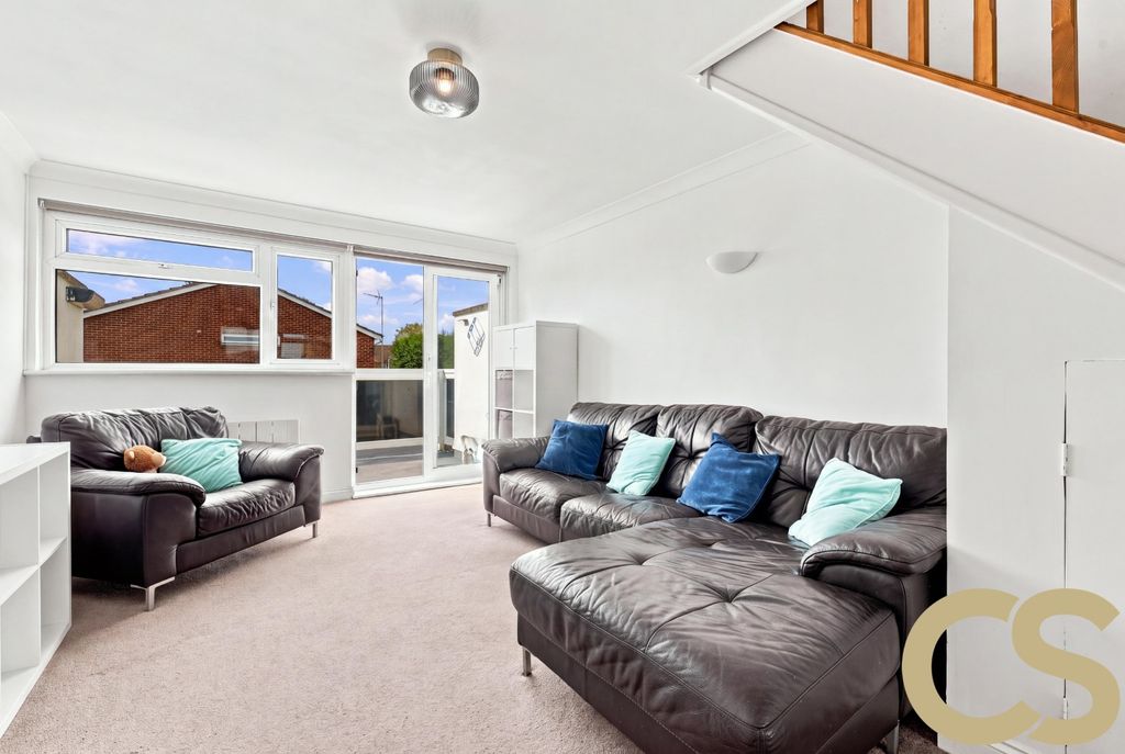 Property photo 3 of 16 5413494