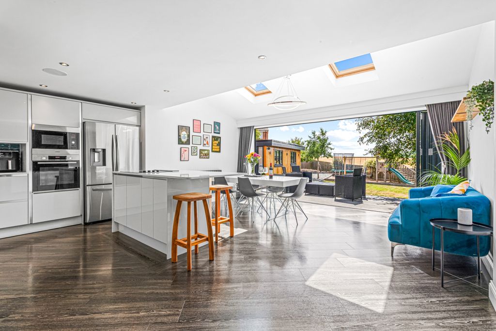 Property photo 3 of 18 Open Plan Kitchen Living Diner