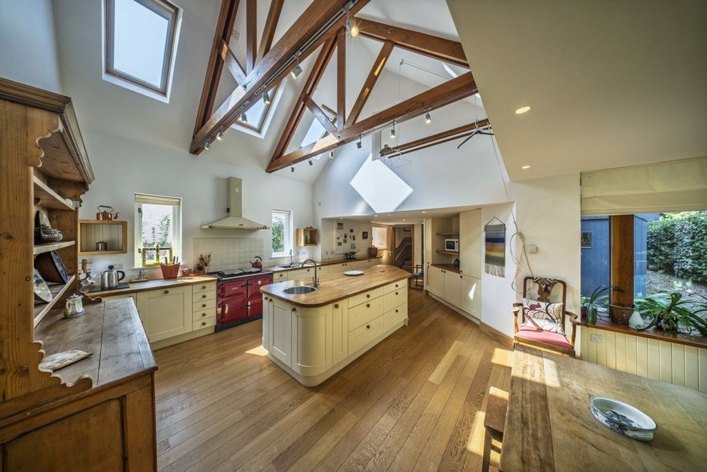Property photo 2 of 14 Dining Kitchen