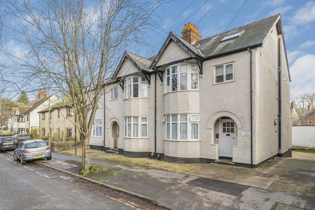Property photo 2 of 21