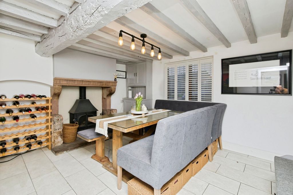 Property photo 3 of 25 Dining Room