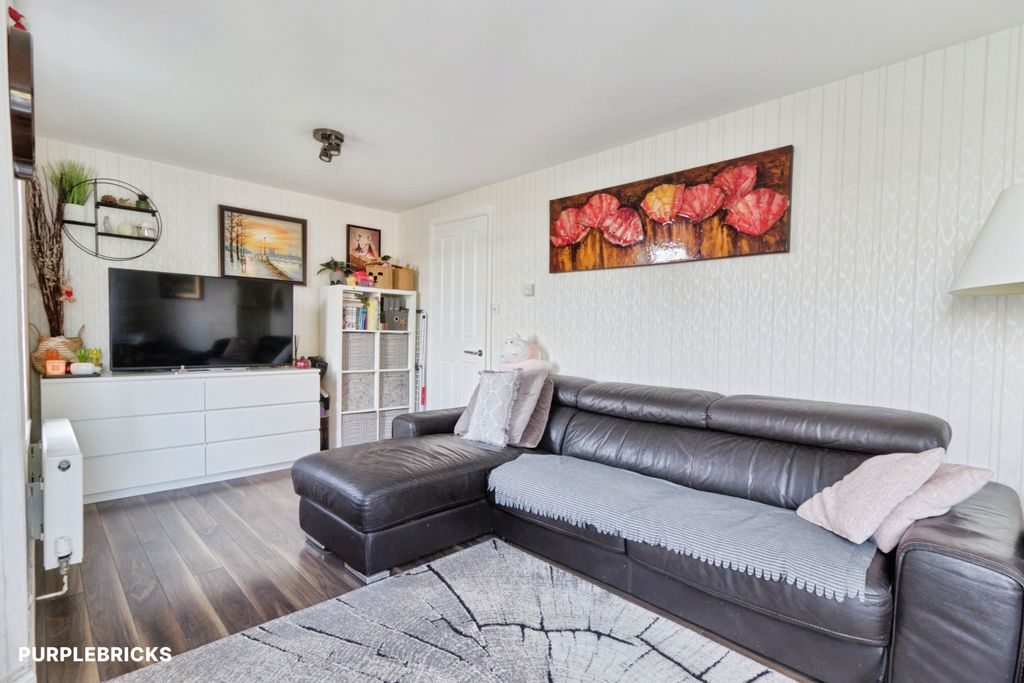 Property photo 1 of 25