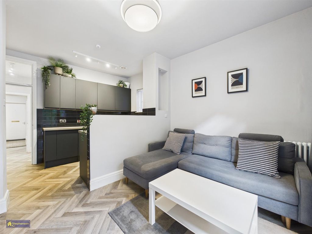 Property photo 1 of 10 Open Plan Living Kitchen