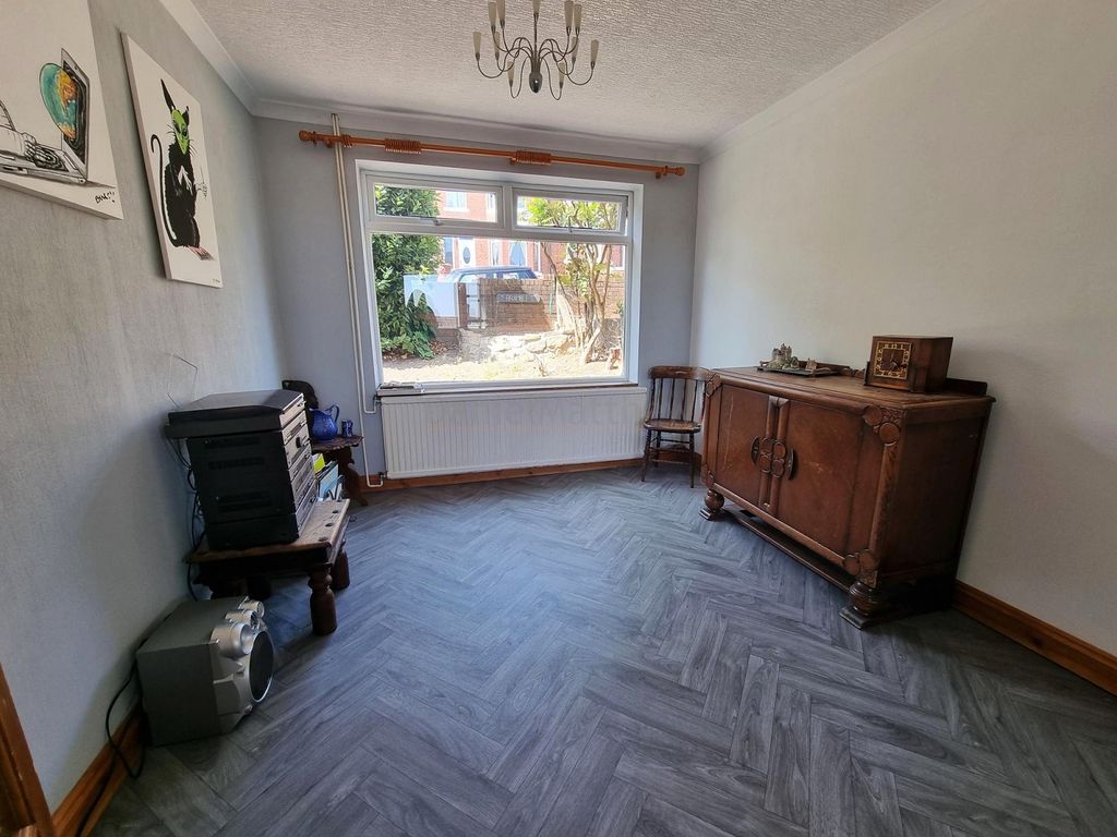 Property photo 3 of 22 Dining  Room