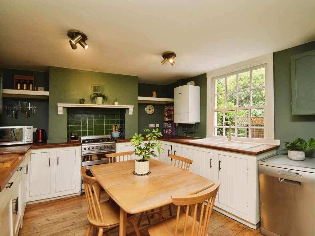 Property photo 1 of 19 3. 14 Wt Se7