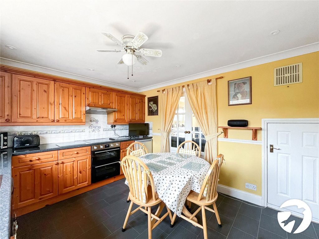 Property photo 3 of 16 Picture No. 08