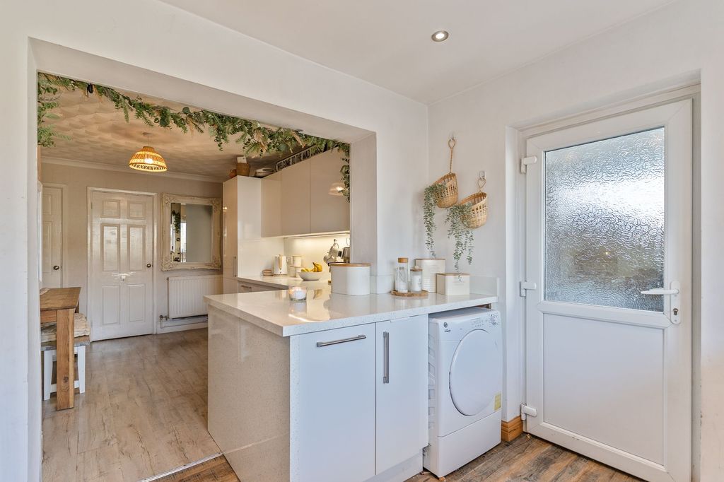 Additional image 6 of 4 bed semi-detached house for saleEastfield Road, Caerleon NP18