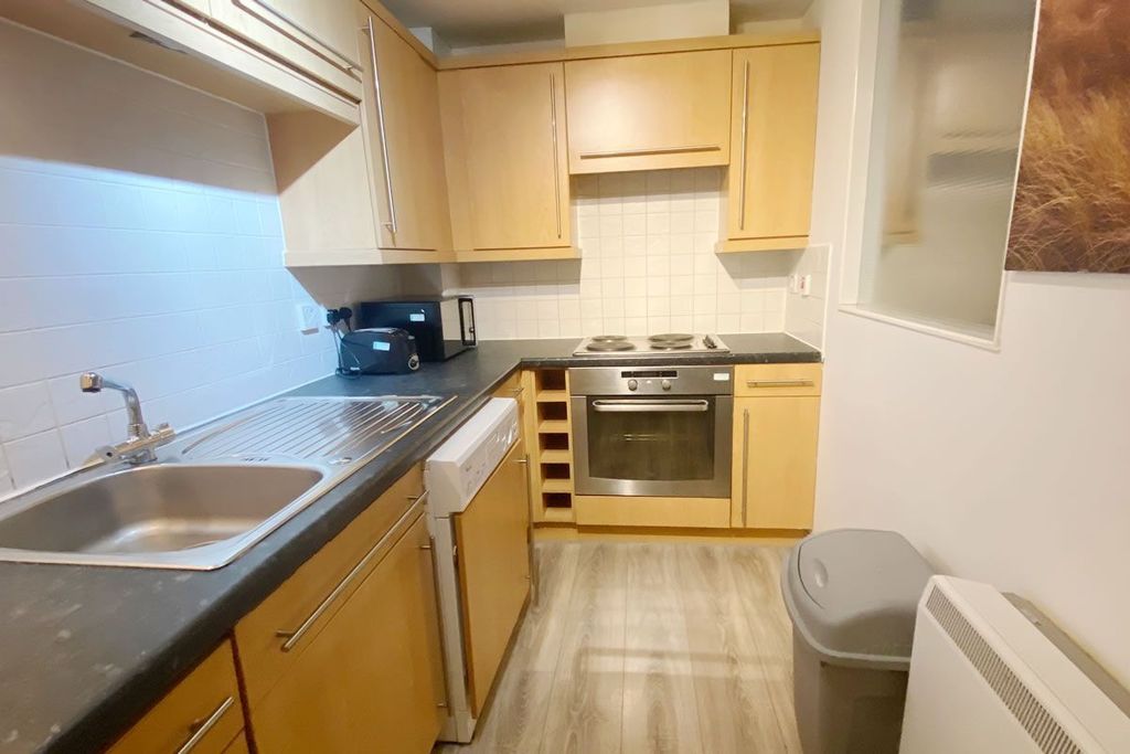 Property photo 3 of 9