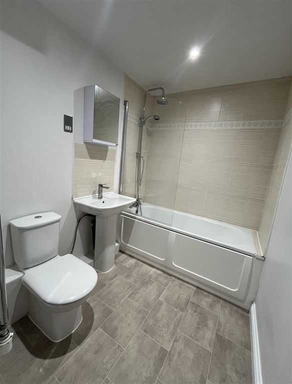 Property photo 3 of 10 Image00010.Jpeg