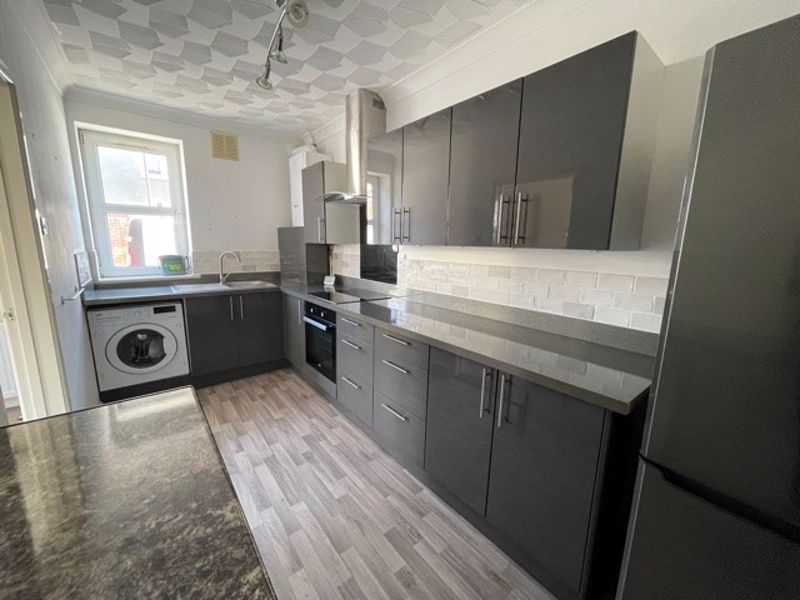 Property photo 3 of 13 Kitchen/Breakfast Room