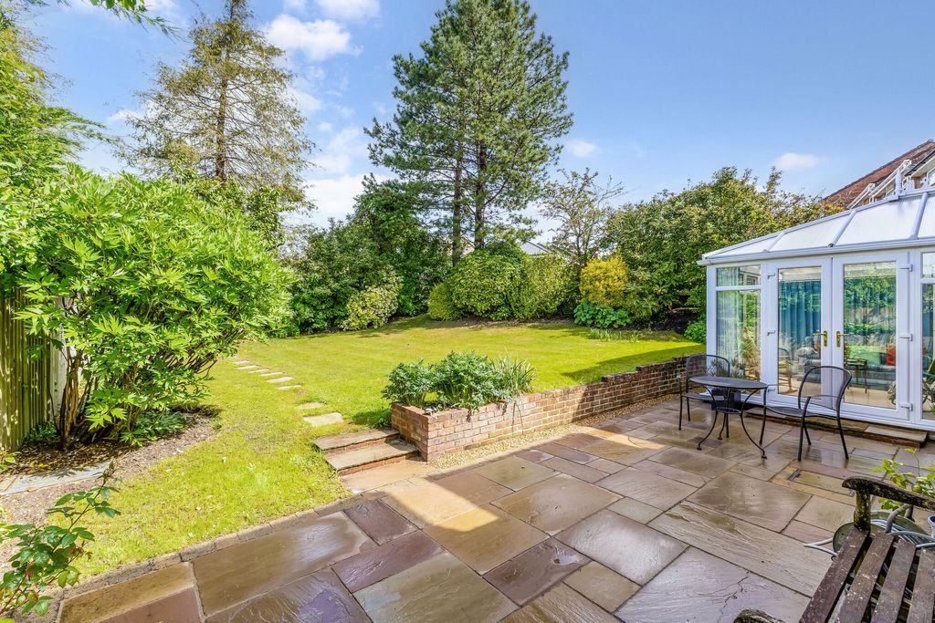Property photo 2 of 18