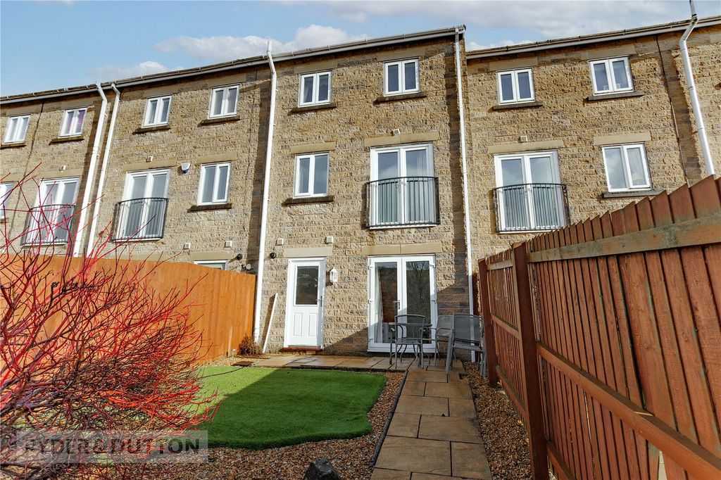 Property photo 2 of 24 Rear Garden