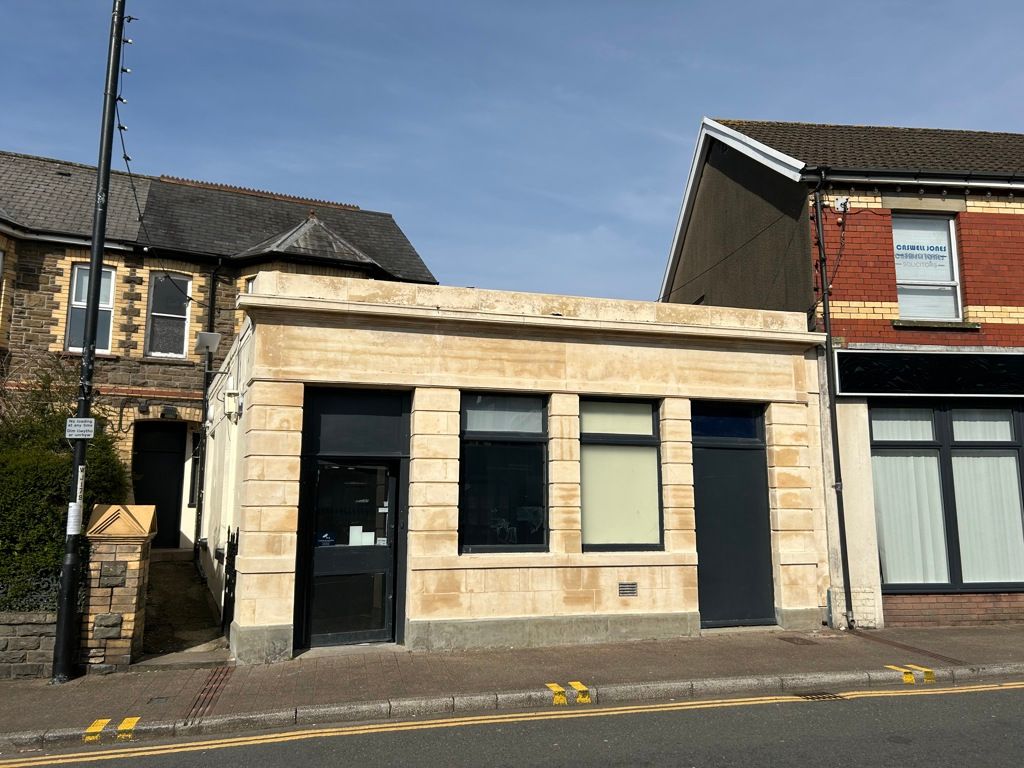 Property photo 1 of 7 Photo 8