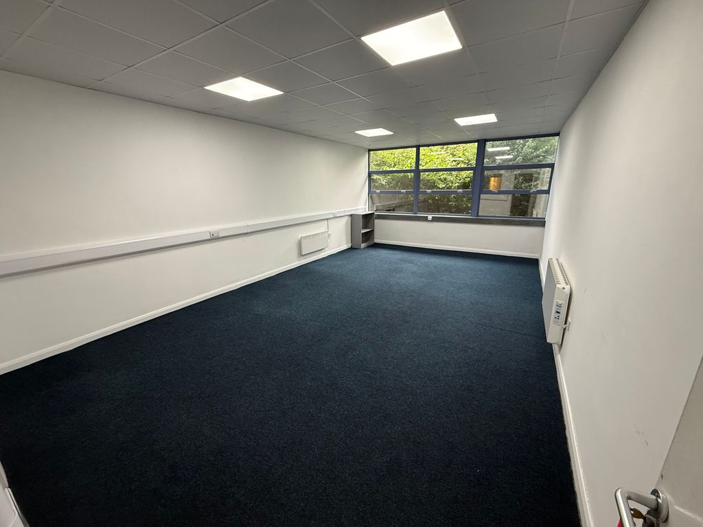 Property photo 1 of 3