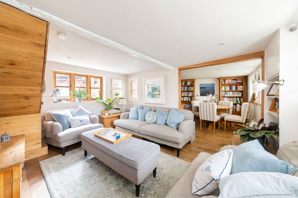 Property photo 3 of 15