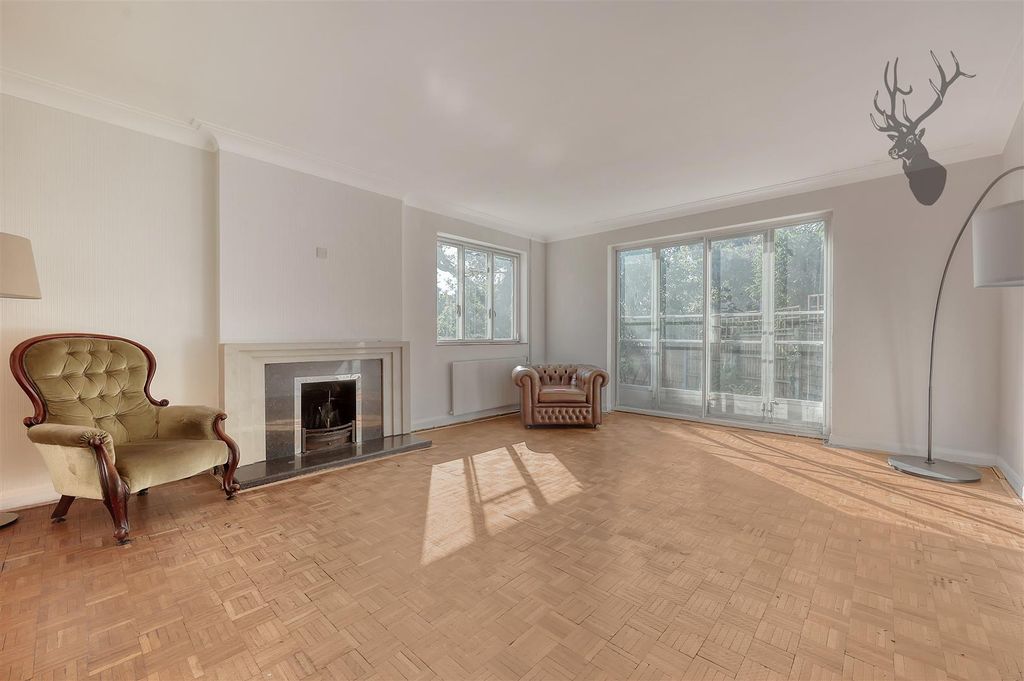 Property photo 2 of 35