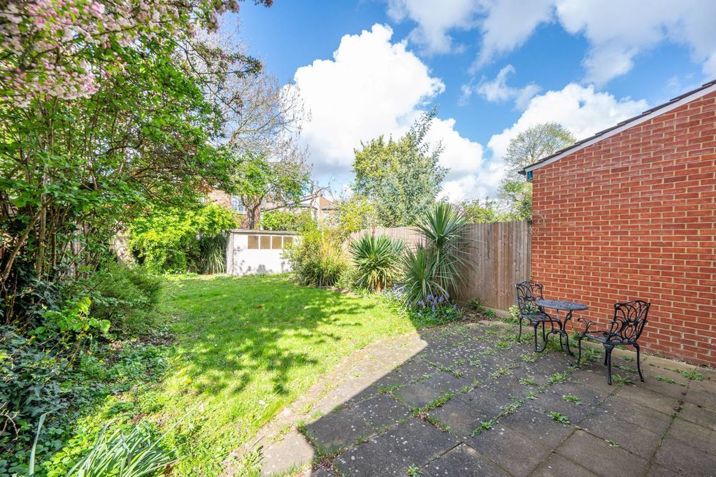 Property photo 3 of 12